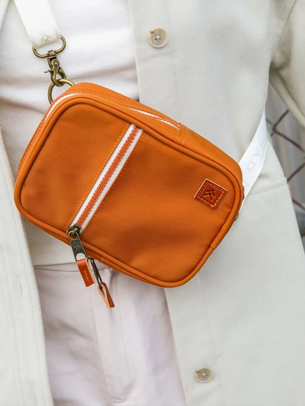 Thread Wallets Honey/Burnt Orange Crossbody Bag